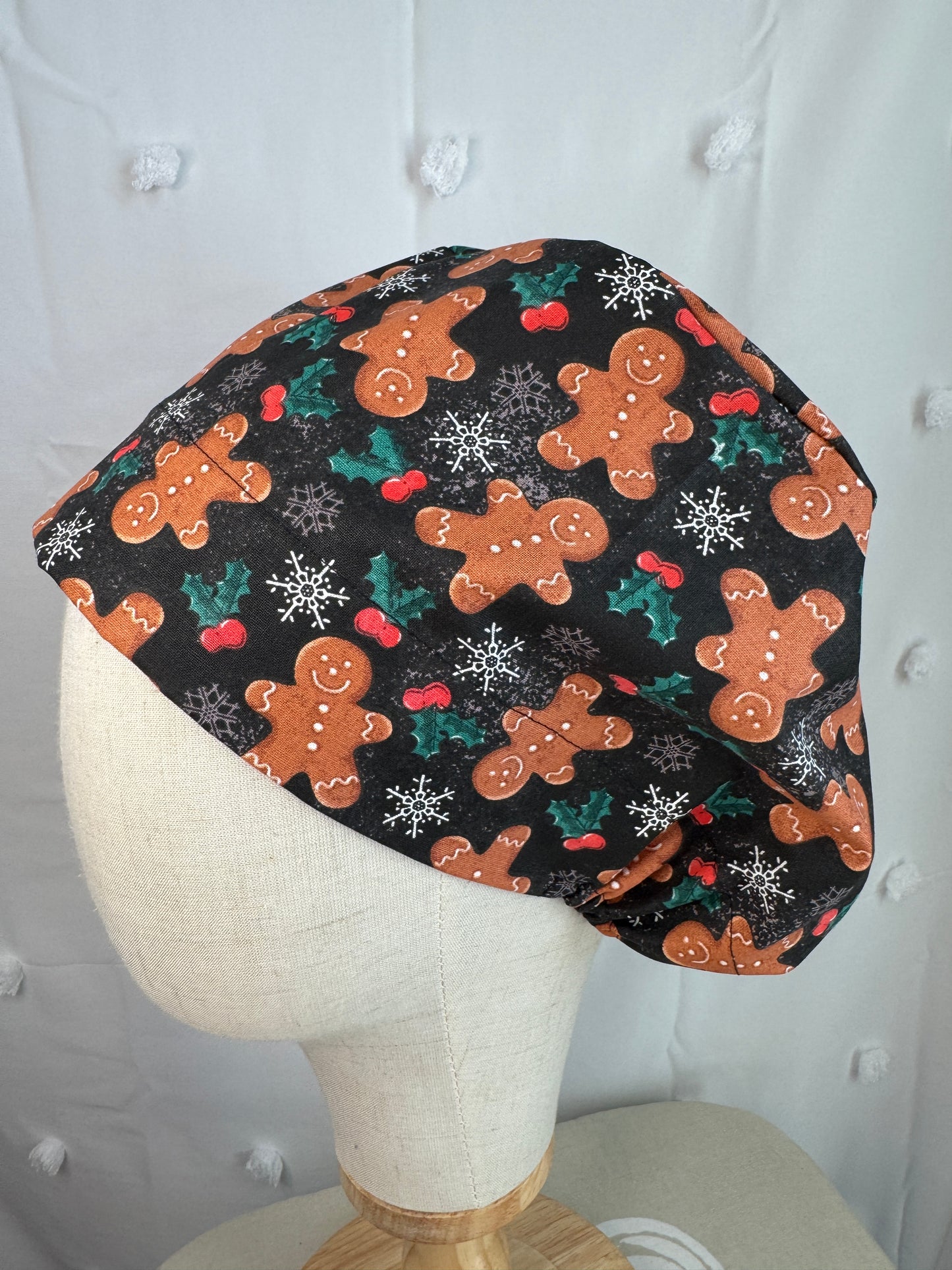 Gingerbread Cookies on Black w/ Mistletoe Scrub Cap - Multiple Styles